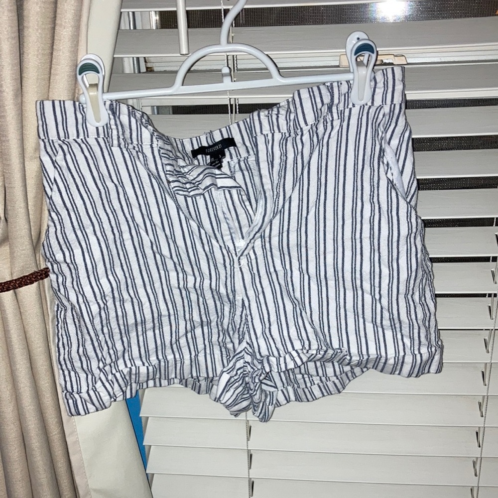 Stripped shorts